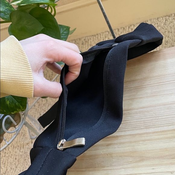 NEW Free People Movement Fast And Free Running Belt Black - Picture 6 of 6